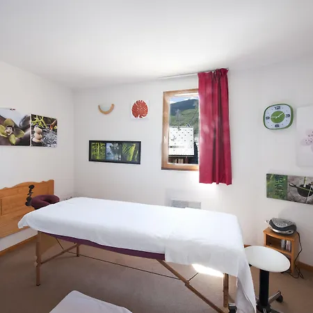 Hotel apartamentowy Les Hauts De