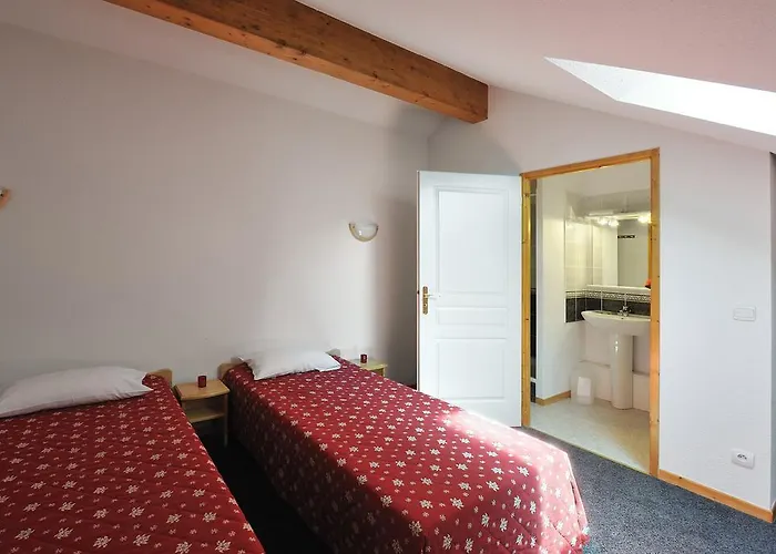 Hotel apartamentowy Les Hauts De 4*
